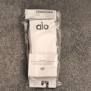 ALO Yoga White Crew Socks